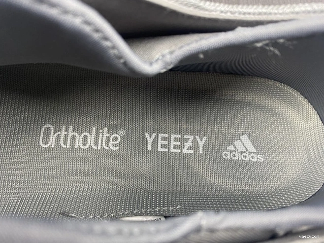 400 ADIDAS H68033 YEEZY 1031